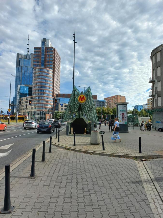 Apartament W Centrum - Metro Rondo Onz Warszawa